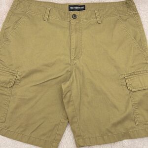Weatherproof size 36 cargo shorts